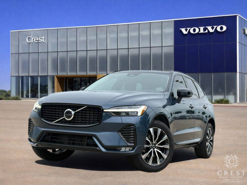 2025 Volvo XC60 B5 Core Dark Theme