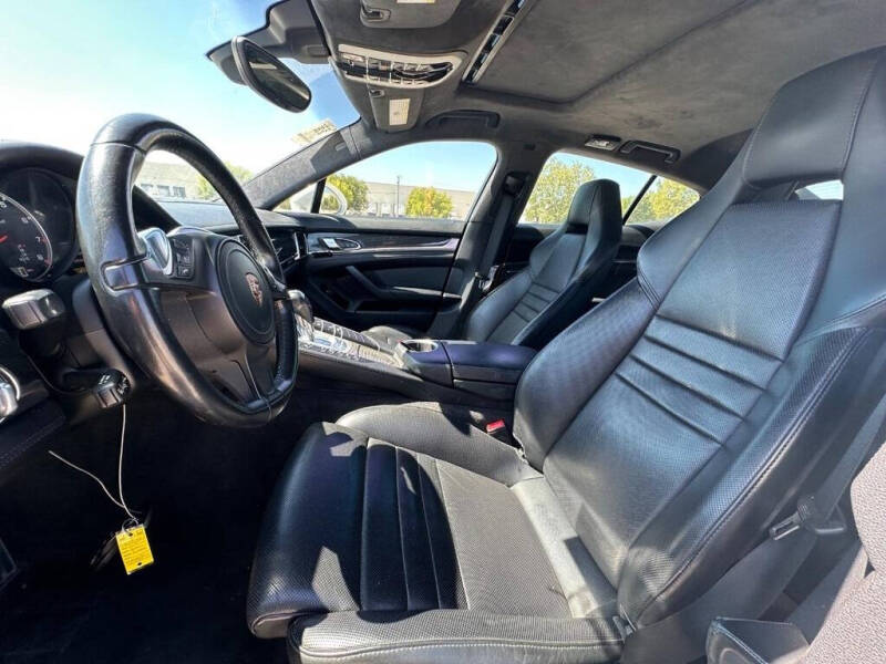 2015 Porsche Panamera Turbo