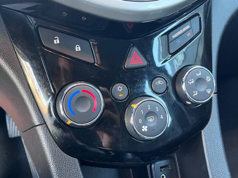 2018 Chevrolet Sonic LT Auto