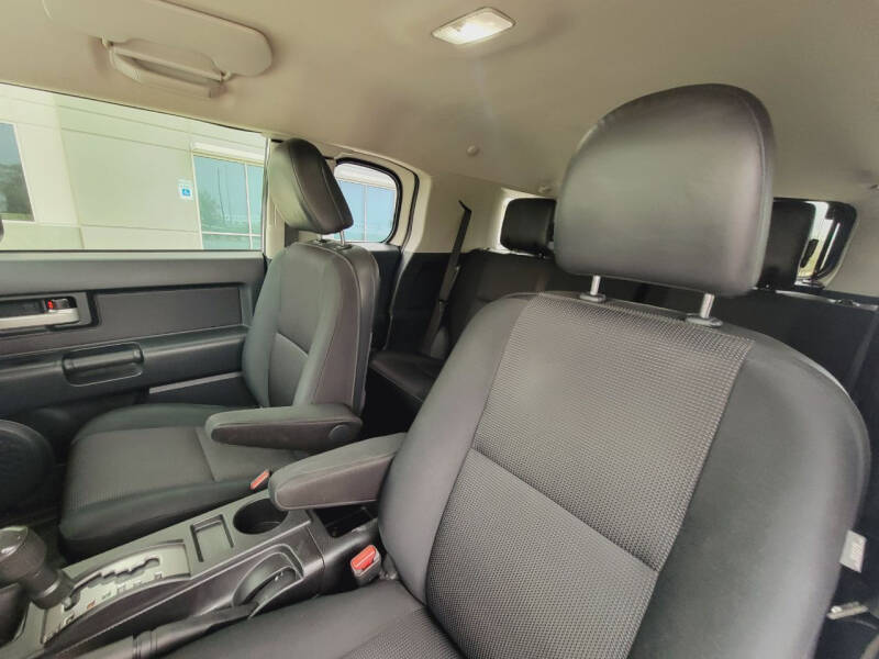 2012 Toyota FJ Cruiser