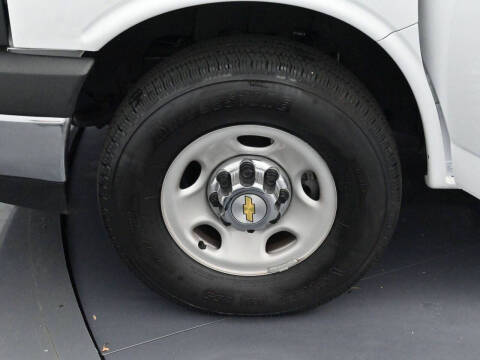 2025 Chevrolet Express LT 3500