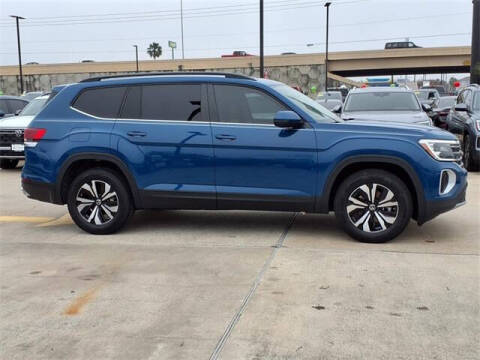 2025 Volkswagen Atlas SE