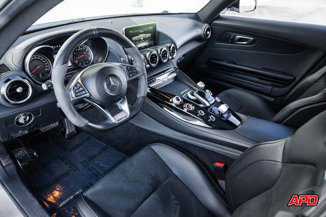 2017 Mercedes-Benz AMG GT