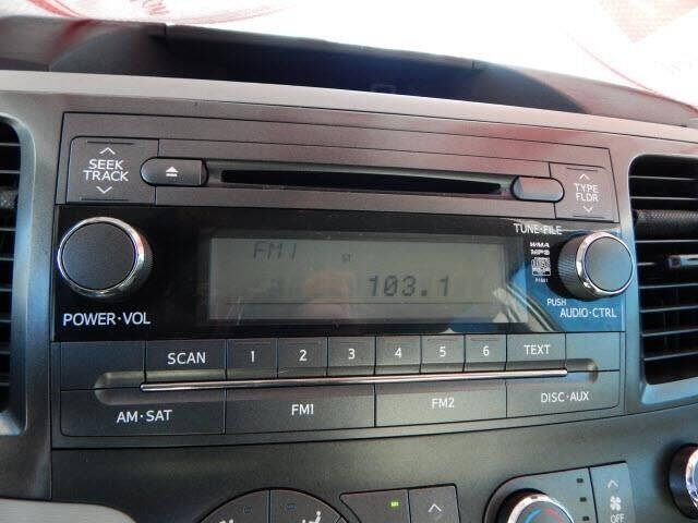 2011 Toyota Sienna Base 7-Passenger