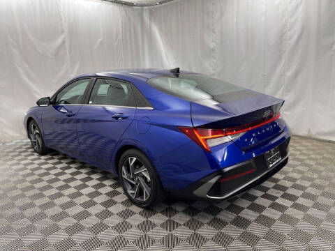 2025 Hyundai Elantra Hybrid Limited