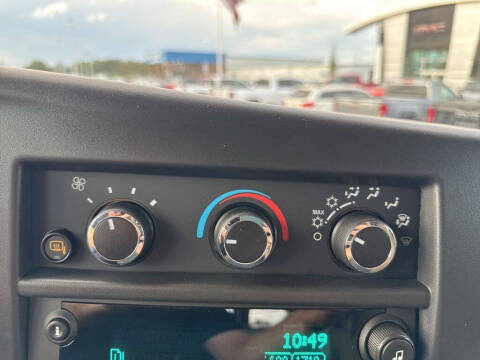 2025 Chevrolet Express 2500