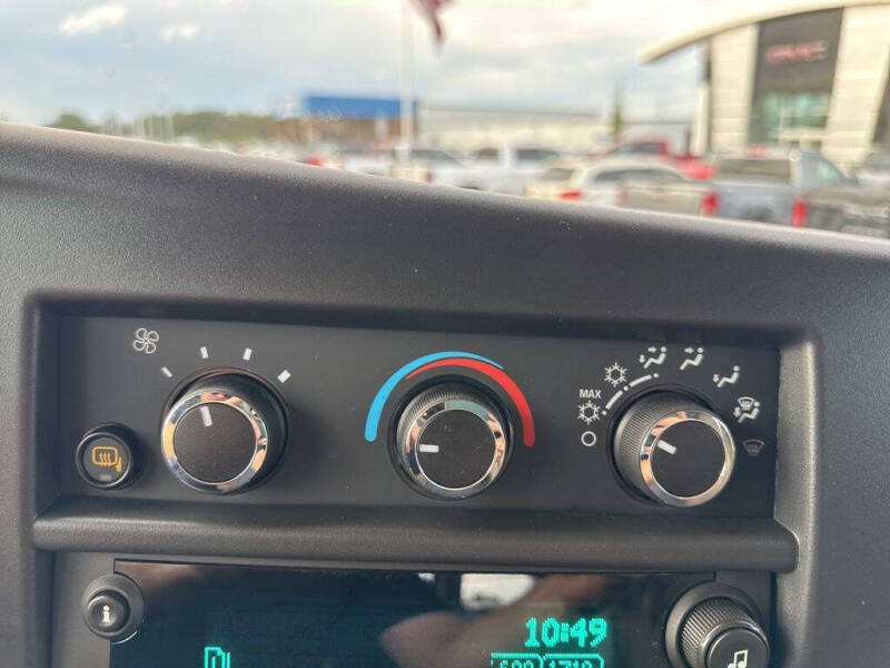 2025 Chevrolet Express 2500