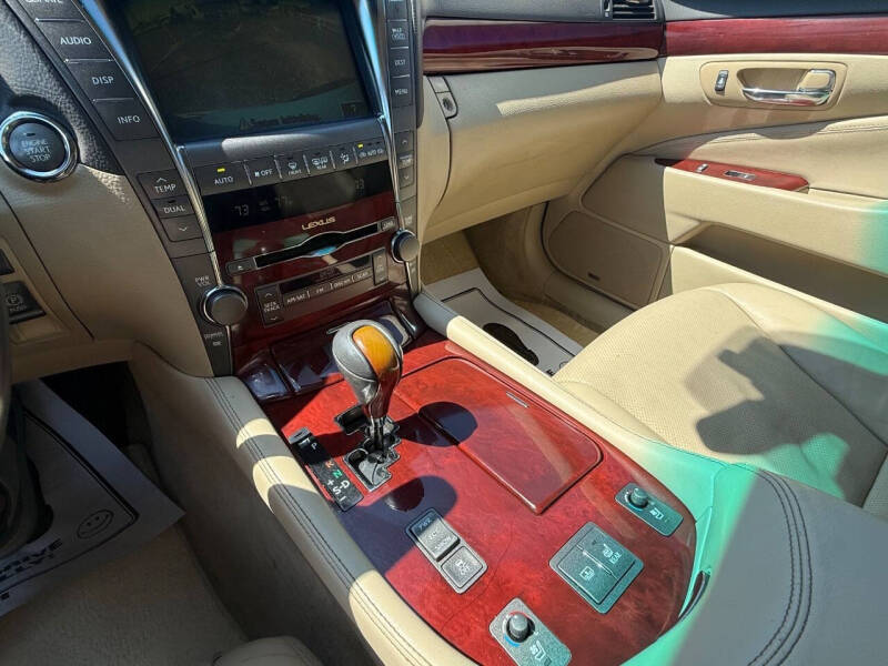 2008 Lexus LS 460