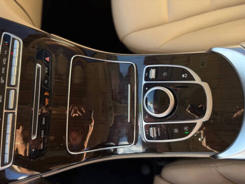 2019 Mercedes-Benz GLC GLC 300