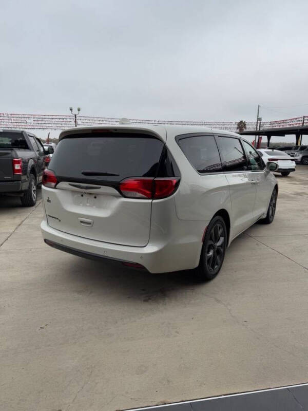 2020 Chrysler Pacifica Touring