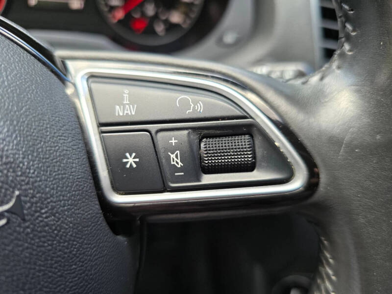 2016 Audi Q3 2.0T quattro Premium Plus
