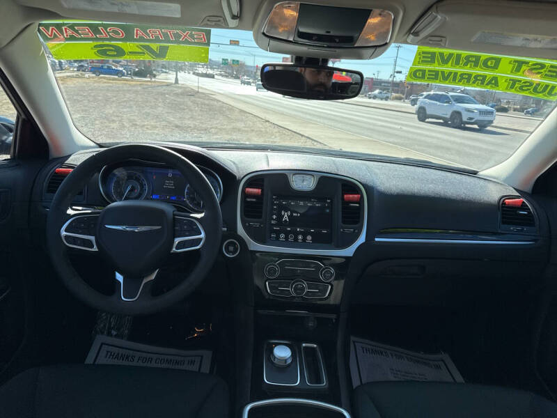 2023 Chrysler 300 Touring