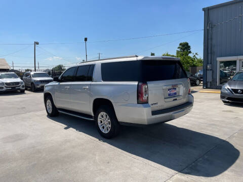 2017 GMC Yukon XL SLT