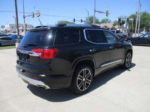 2019 GMC Acadia Denali