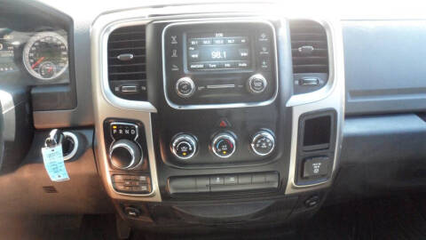 2015 RAM 1500 SLT