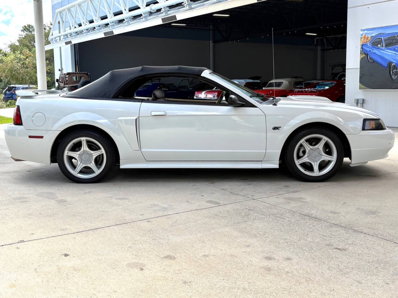 2001 Ford Mustang 22