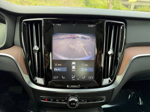 2020 Volvo S60 T5 Momentum