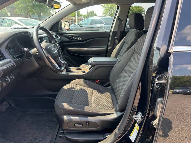 2018 GMC Acadia SLE-2