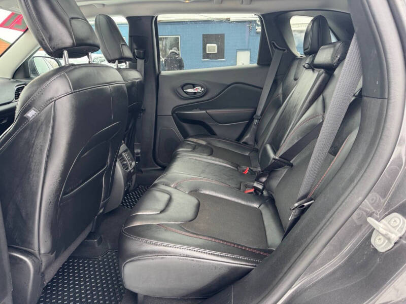 2021 Jeep Cherokee Trailhawk