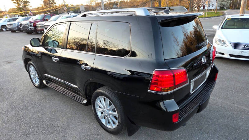 2011 Lexus LX 570