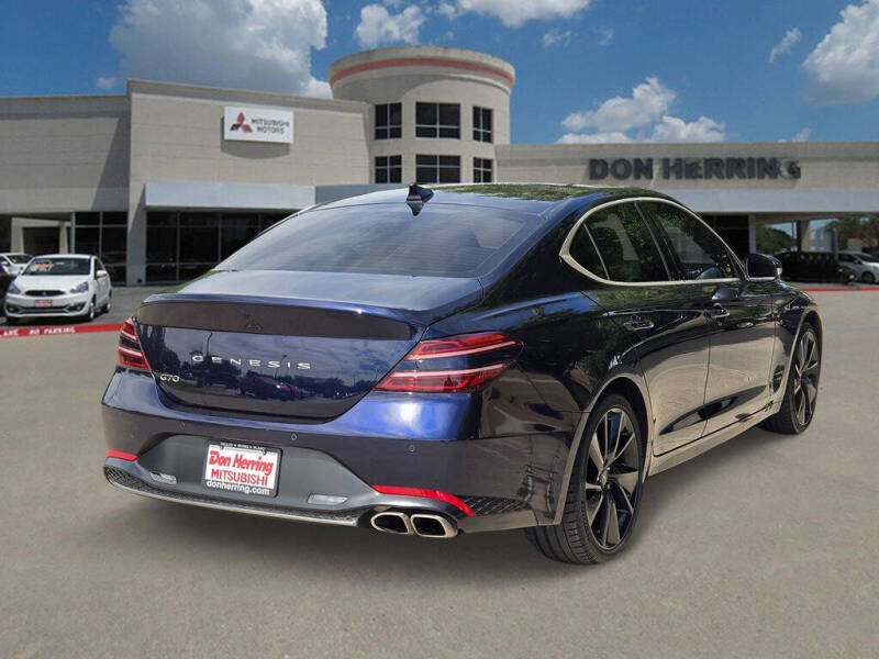 2023 Genesis G70