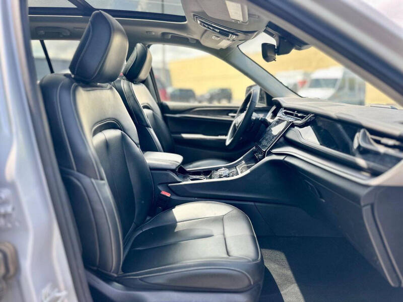 2023 Jeep Grand Cherokee