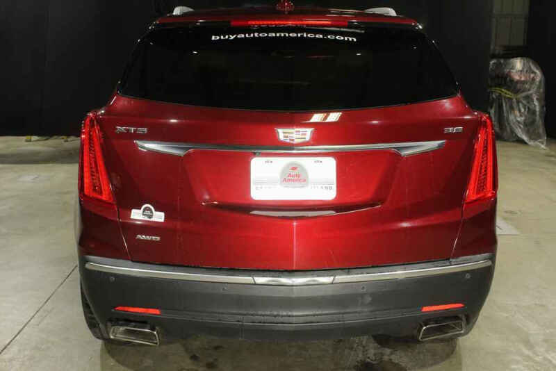 2017 Cadillac XT5 Luxury