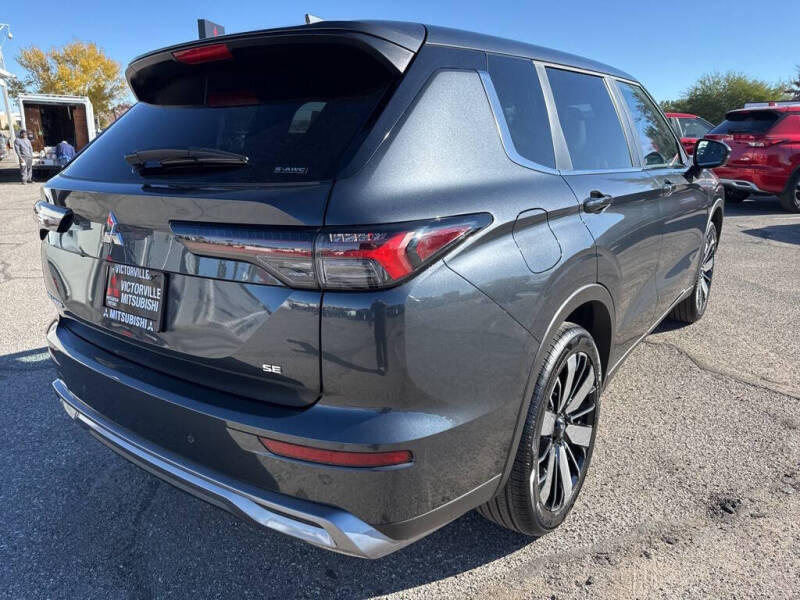 2025 Mitsubishi Outlander SE