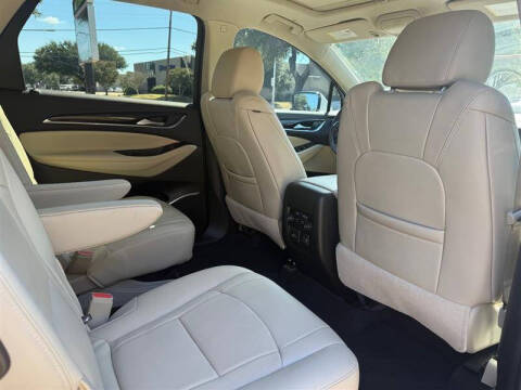 2021 Buick Enclave Essence