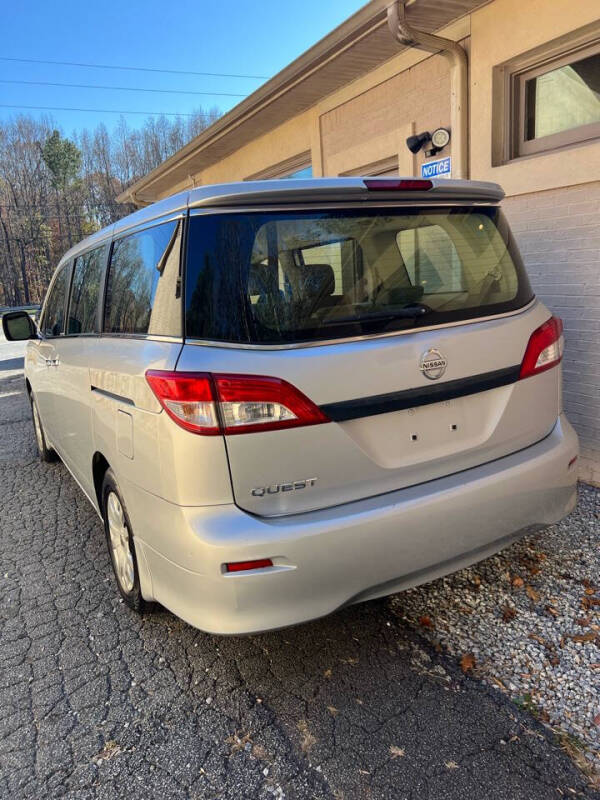 2014 Nissan Quest S photo 3