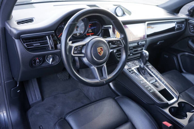 2019 Porsche Macan S