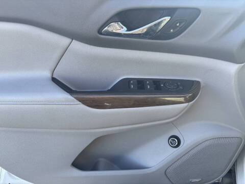 2017 GMC Acadia SLE-2