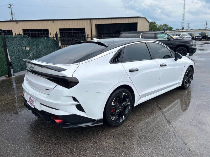2022 Kia K5