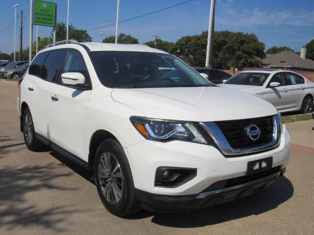 2020 Nissan Pathfinder SV