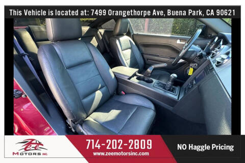 2005 Ford Mustang V6 Deluxe