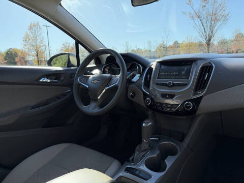 2017 Chevrolet Cruze LT Auto