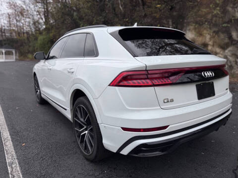 2020 Audi Q8 quattro Premium Plus 55 TFSI