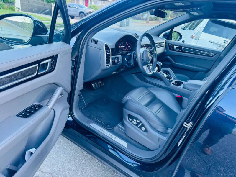 2021 Porsche Cayenne S