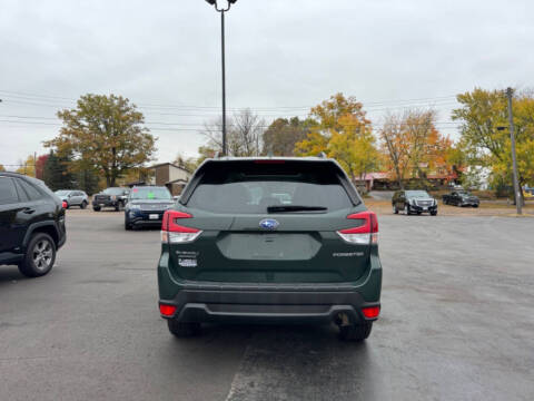 2022 Subaru Forester Premium