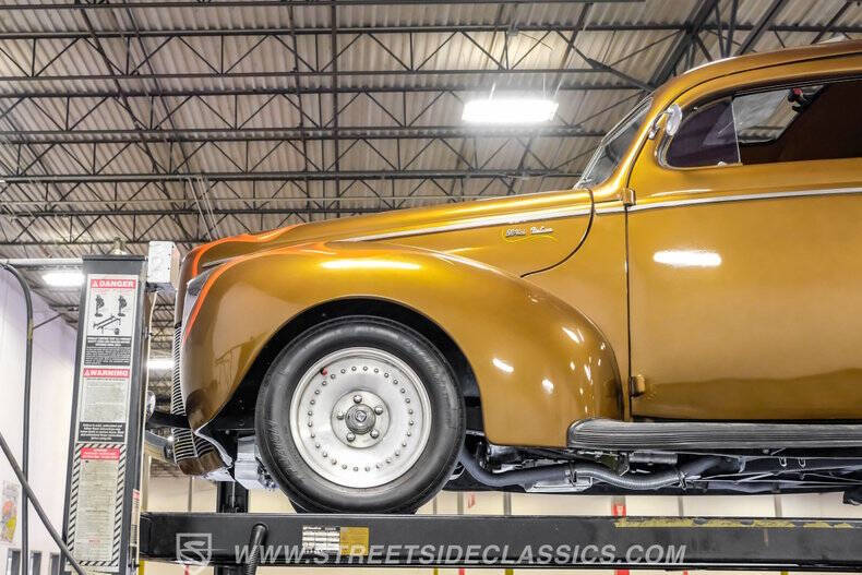 1940 Ford Deluxe