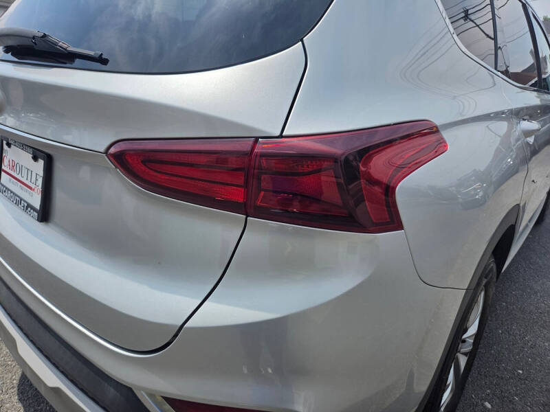 2019 Hyundai Santa Fe SEL 2.4L
