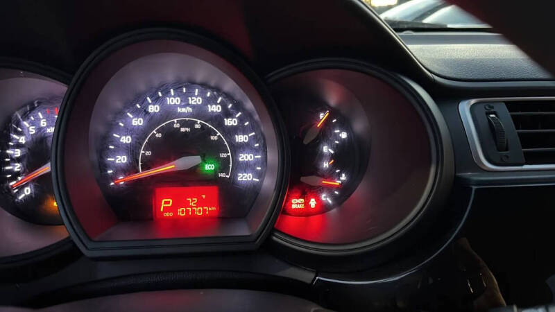 2017 Kia Rio 5-Door LX