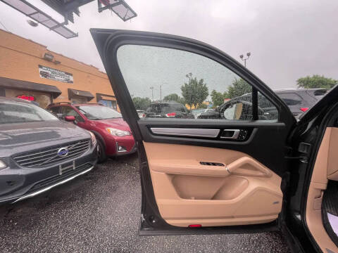 2023 Porsche Cayenne