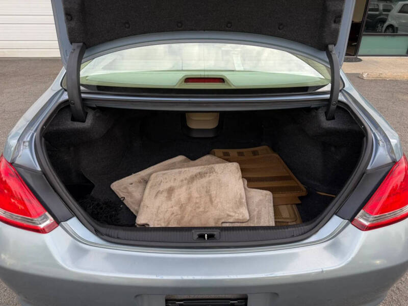 2005 Toyota Avalon