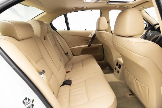 2004 BMW 5 Series 545i