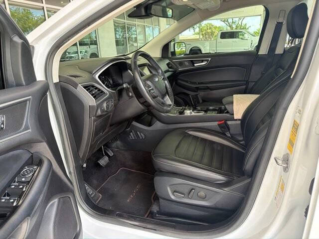 White 2020 Ford Edge SEL SEL 4dr Crossover 2