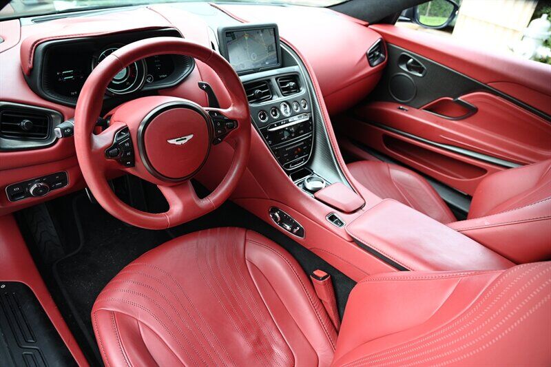 2020 Aston Martin DB11 23