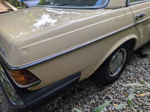 1977 Mercedes-Benz 300-Class