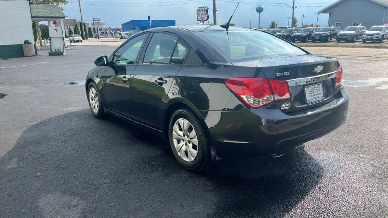 2013 Chevrolet Cruze LS Auto