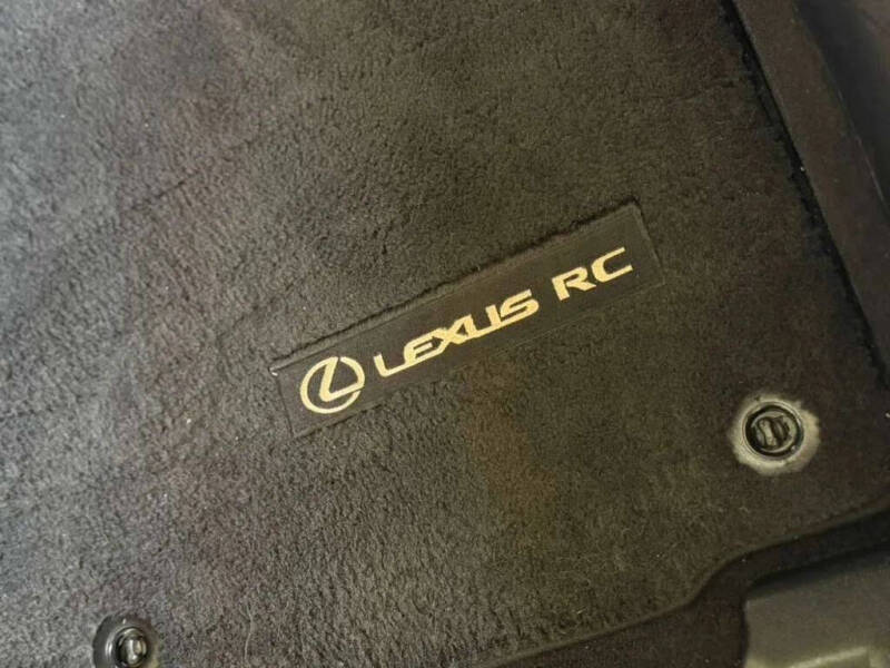 2017 Lexus RC 200t